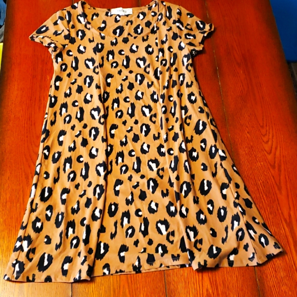 Ladies leopard 🐆 print dress!